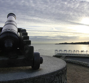 Lulu Landscape Photographs for Sale. See her gallery. Dun Laoghaire Pier Cannon Printed onto Canvas or Framed. Lulu Photography at The Pictorium Monkstown Dublin. New Baby, Christeneting, Communion, Family Wedding Birthday Anniversary Events.