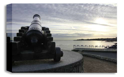Lulu Landscape Photographs for Sale. See her gallery. Dun Laoghaire Pier Canon Printed onto Canvas or Framed. Lulu Photography at The Pictorium Monkstown Dublin. New Baby, Christeneting, Communion, Family Wedding Birthday Anniversary Events.